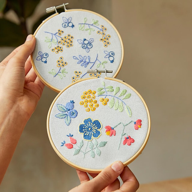 Produktbild 3 för Broderikit med 2 fruktmotiv DMC Mindfulness