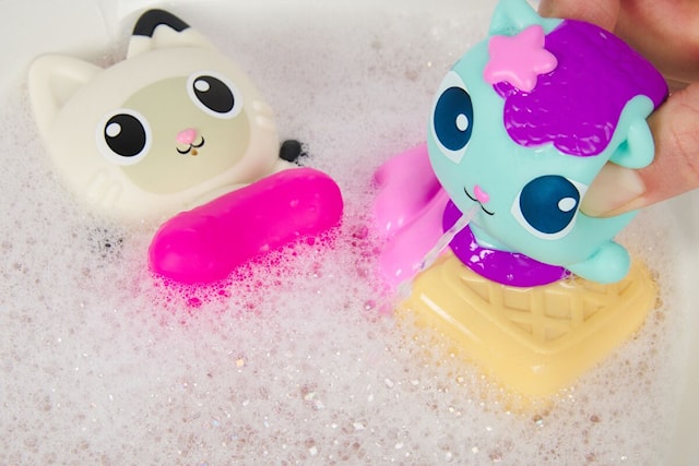 Tuotekuva 4 - Gabby's Dollhouse Bath Toys Squirters 2 kpl