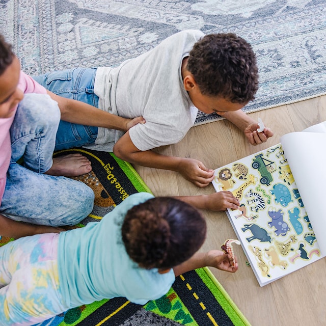 Produktbild 4 för Reusable Sticker Pad Habitats Melissa & Doug