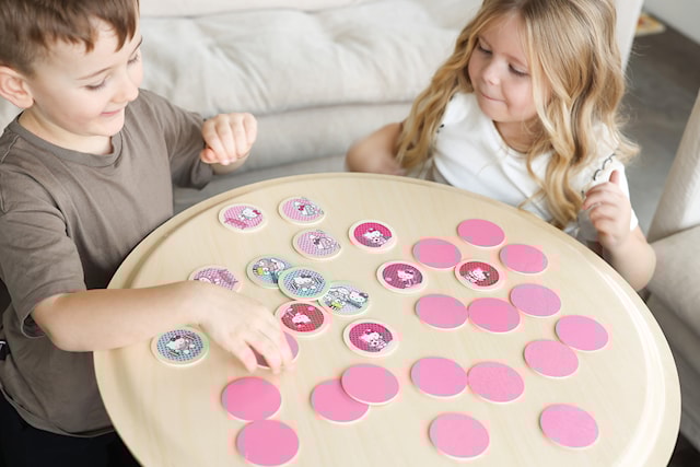 Produktbild 3 för Hello Kitty Barnspel Memory Micki