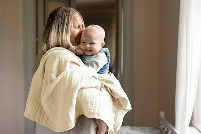 Produktbild 2 för Babyfilt Layered Muslin EKO Pearl White Vinter & Bloom