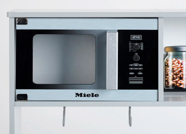 Produktbild 4 för Miele Leksakskök Trä Vit Theo Klein