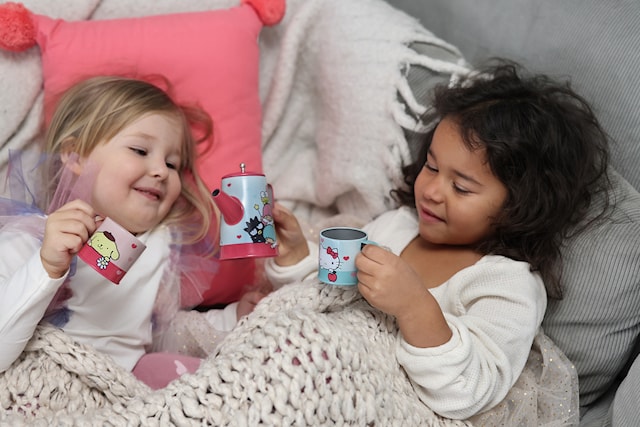 Produktbild 4 för Hello Kitty Teservis I Plåt Micki