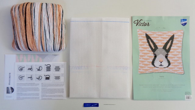 Produktbild 2 för Broderikit Kuddfodral Diagonal Långstygn Yvonne 40 x 40 cm Vervaco