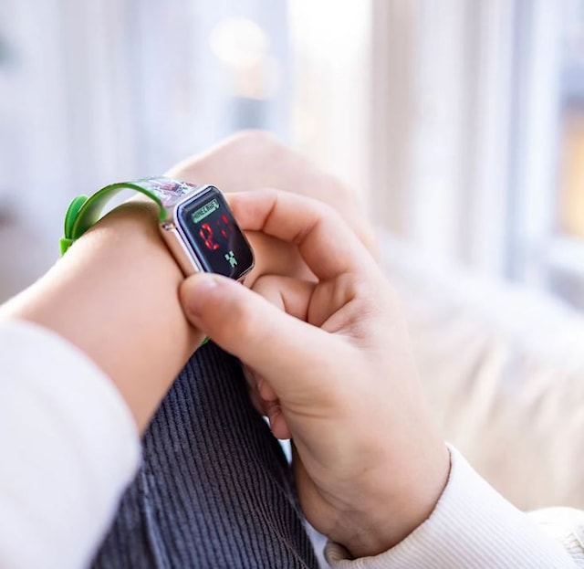 Produktbilde 3 for LED-klokke Minecraft Accutime