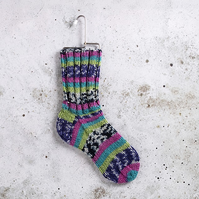 Produktbild 2 för Raggi Garn Ullmix 150 g Olivia's Struggle 35 Järbo