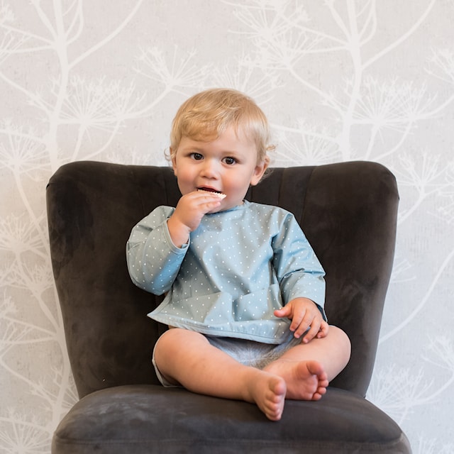 Tuotekuva 2 - Hihallinen ruokalappu Safir Dotty Eko Summerville