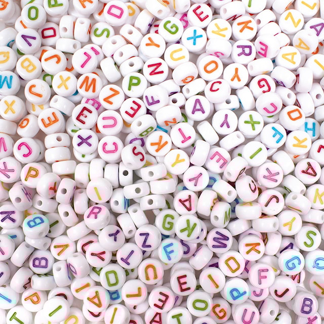 Produktbild 1 för Bokstavspärlor vita med färgad text 750-p, Playbox