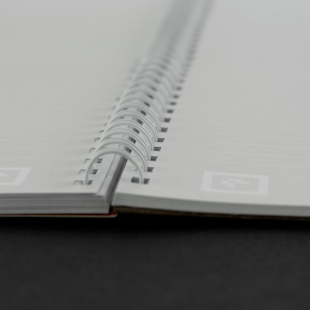 Produktbild 2 för Whitelines Revelations A4 Anteckningsblock Linjerad