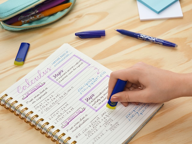 Tuotekuva 2 - Frixion pyyhekumi Pilot