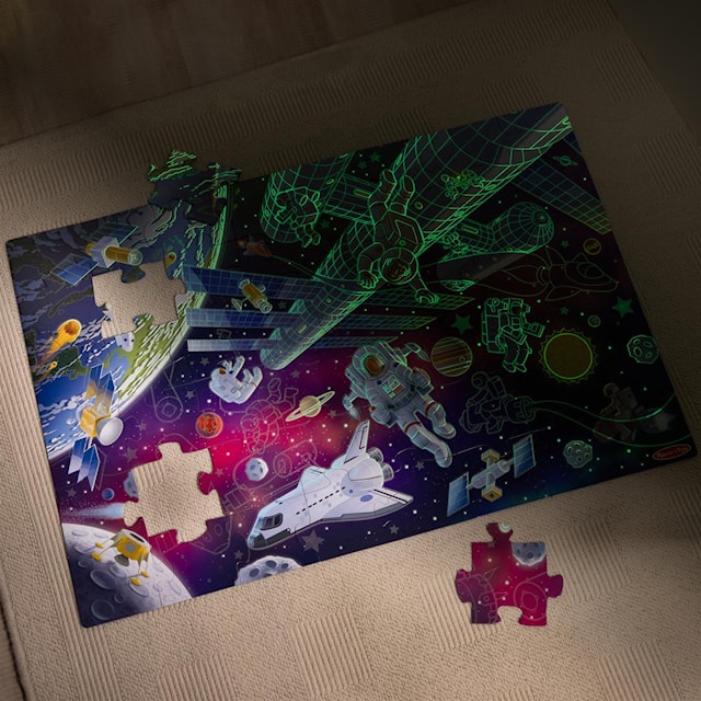 Tuotekuva 4 - Floor Puzzle Outer Space Glow in the Dark
