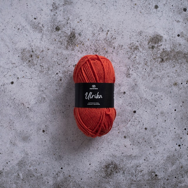 Ulrika Villalanka 50 g Oranssi Svarta Fåret