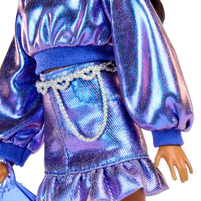 Produktbild 7 för Barbie Deluxe Style Blue Sweater Modedocka