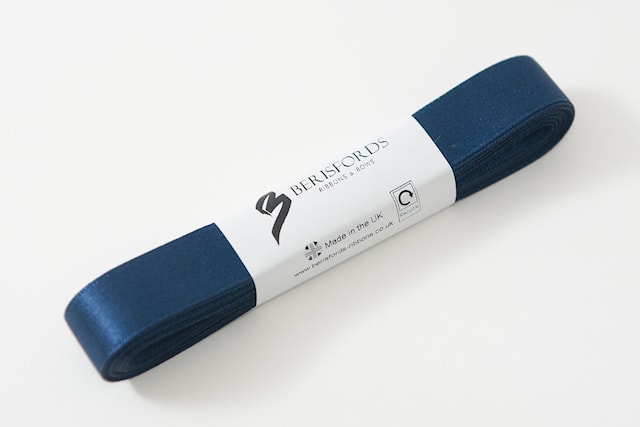 Laivastonsininen Satiininauha 15mm x 5 metriä