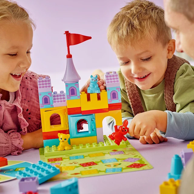 Tuotekuva 3 - Hopsyn linnaleikki LEGO® DUPLO Town (10450)