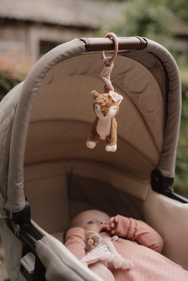 Produktbild 5 för Fairy Garden Pull and Shake Rådjur Little Dutch