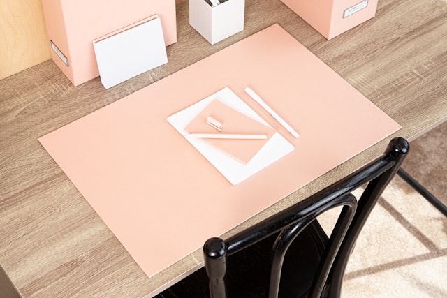 Produktbilde 4 for Skriveunderlag Annie 59x39 cm Dusty Pink Bigso Box of Sweden