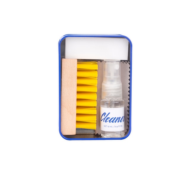 Tuotekuva 2 - Sneaker Cleaning Kit Kikkerland