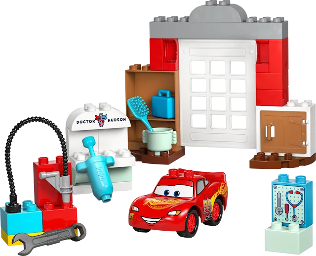 Tuotekuva 2 - McQueenin vierailu Docin tallilla LEGO® DUPLO Disney™ (10456)