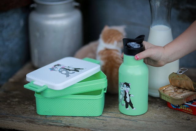 Produktbild 2 för Pelle Svanslös Vattenflaska Mintgrön Rätt Start