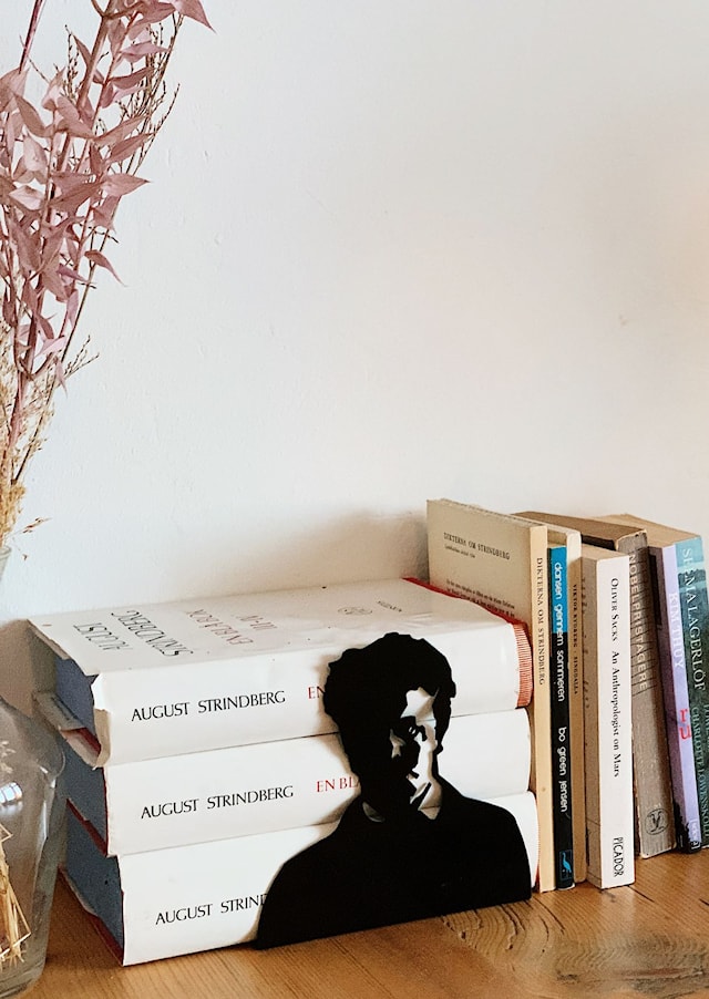 Produktbilde 2 for Bokstøtte August Strindberg