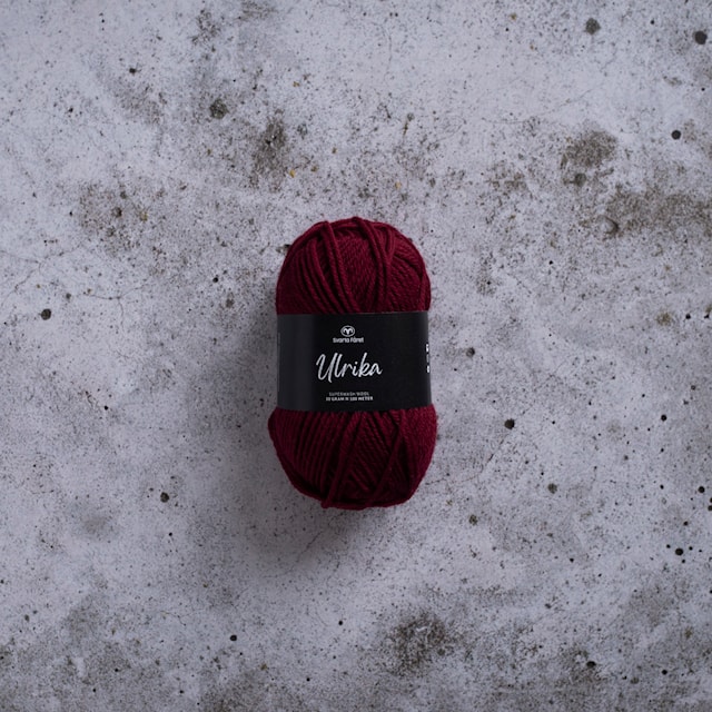 Ulrika Villalanka 50 g Viininpunainen Svarta Fåret