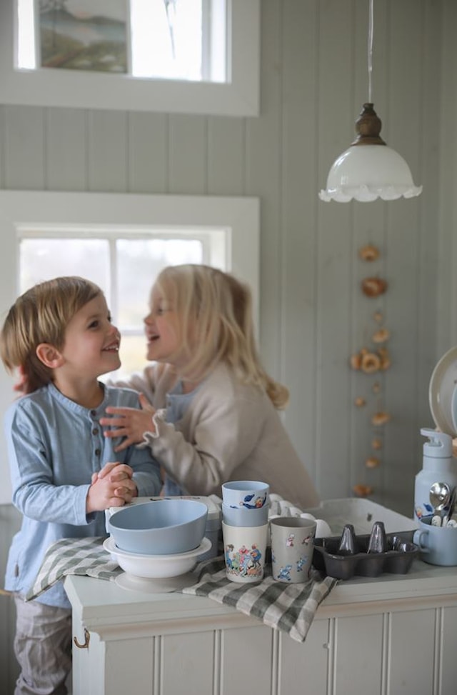 Tuotekuva 2 - Vaahteramäen Eemeli Tumbler-muki Beige Rätt Start