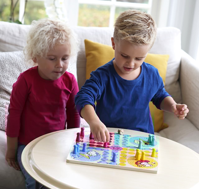 Produktbild 4 för Hello Kitty Barnspel Fia med Knuff Micki