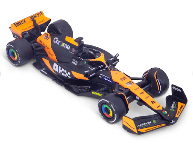 Produktbilde 2 for BBurago 1:43 McLaren MCL38 2024 - Oscar Piastri