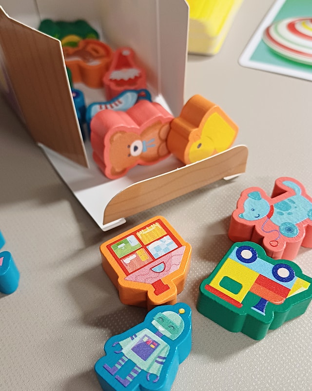 Tuotekuva 5 - Piiloleikki Lelukaupassa (SE) Tactic