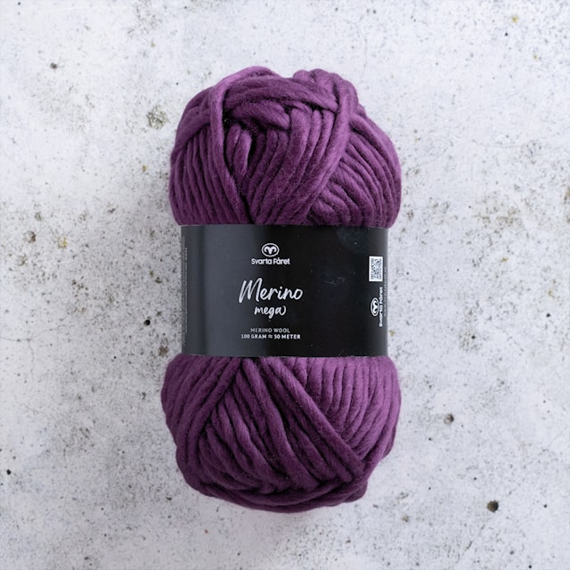 Merino Mega Merinovillalanka 100 gr Crushed Currant 402 Svarta Fåret