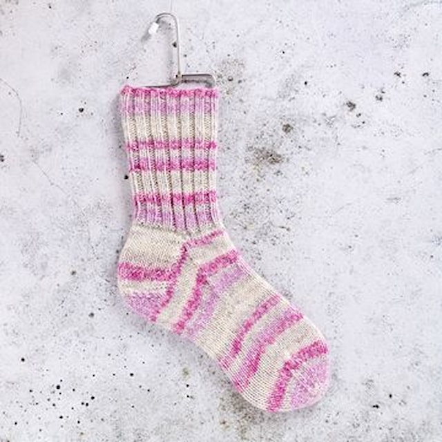 Produktbilde 2 for Mellanraggi Garn Ullmiks 100 g Enchanted Flowers (28450) Järbo