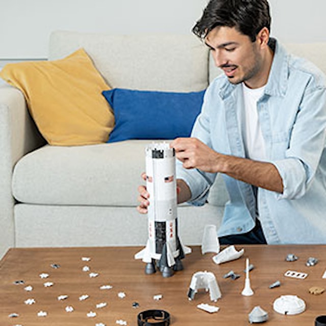Tuotekuva 6 - Apollo Saturn V Rocket, Palapeli 440 palaa, Ravensburger