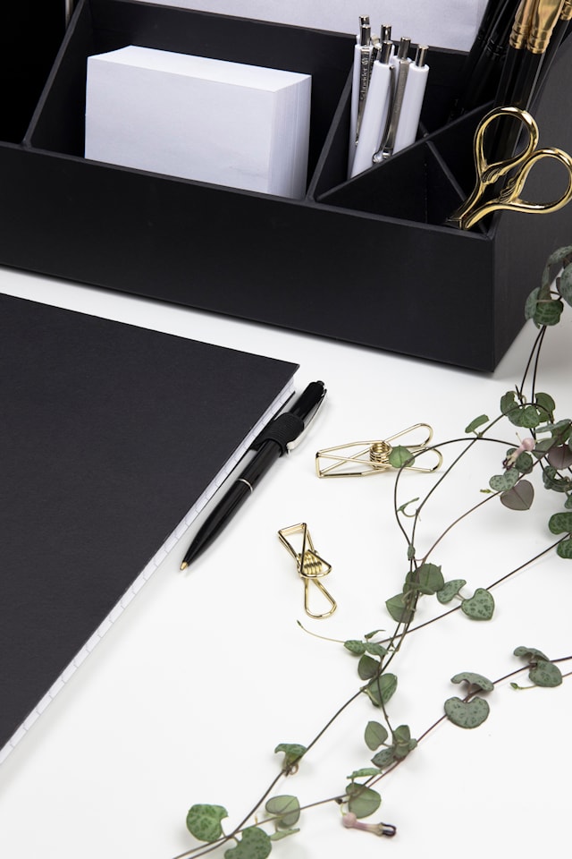 Produktbild 5 för Pennhållare Självhäftande Svart 2-pack Bigso Box of Sweden