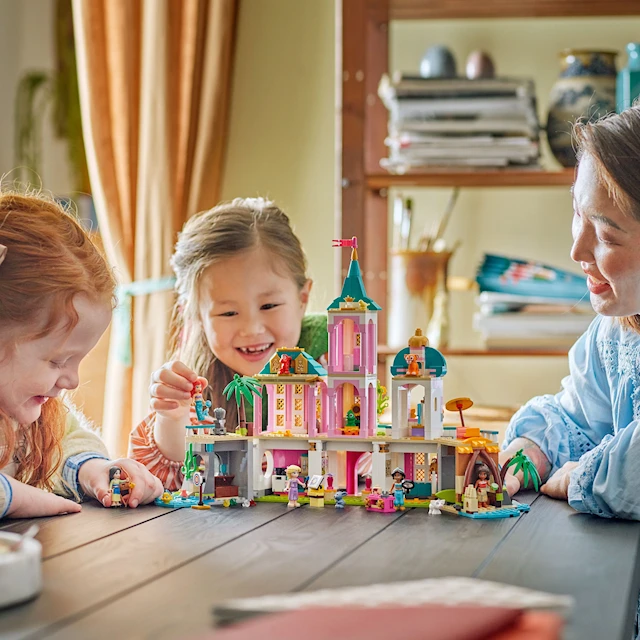 Produktbilde 3 for Prinsesseslott med kjæledyr LEGO® Disney™ (43267)