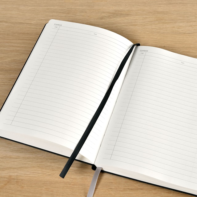 Tuotekuva 4 - Muistikirja A5 Classic Professional A5 Viivoitettu Musta BNT Office