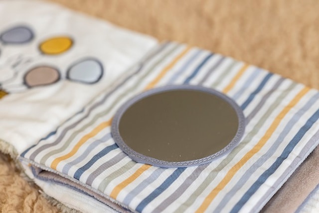 Produktbild 3 för Prasselbok Grön Miffy