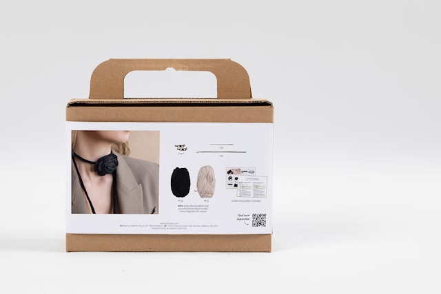 Produktbild 4 för DIY Kit Virkning mobilväska 2-pack Creativ Company