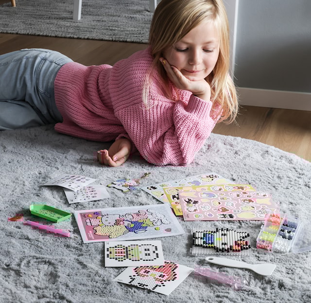 Produktbild 3 för Hello Kitty Diamantmålning Nyckelring Micki