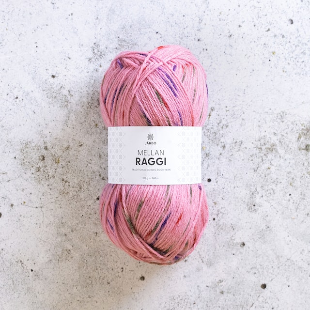 Produktbild 1 för Mellanraggi Garn Ullmix 100 g Dotted Darling 452 Järbo