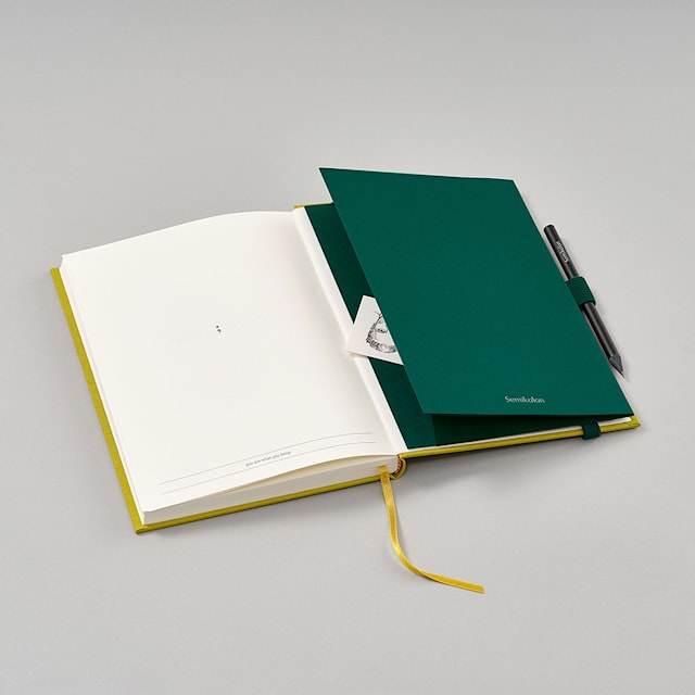 Produktbild 3 för Förvaringsficka med elastisk band och pennhållare - Patch Pocket Forest Green Semikolon