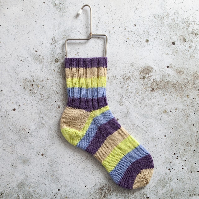 Produktbild 2 för Mellanraggi Garn Ullmix 100 g Trendy Florals Järbo