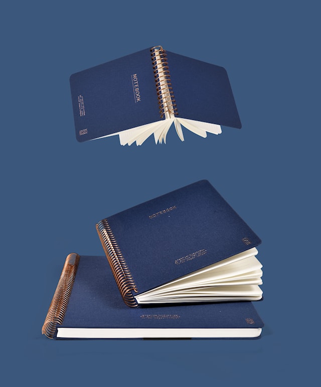 Produktbild 4 för Anteckningsblock A6 Premium Navy KOZO