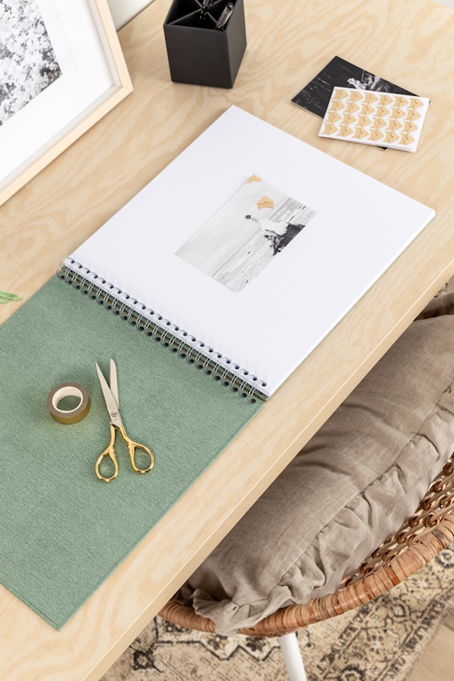 Produktbild 3 för Fotoalbum Soft Teal med vita blad 35x31,5cm Bigso Box of Sweden