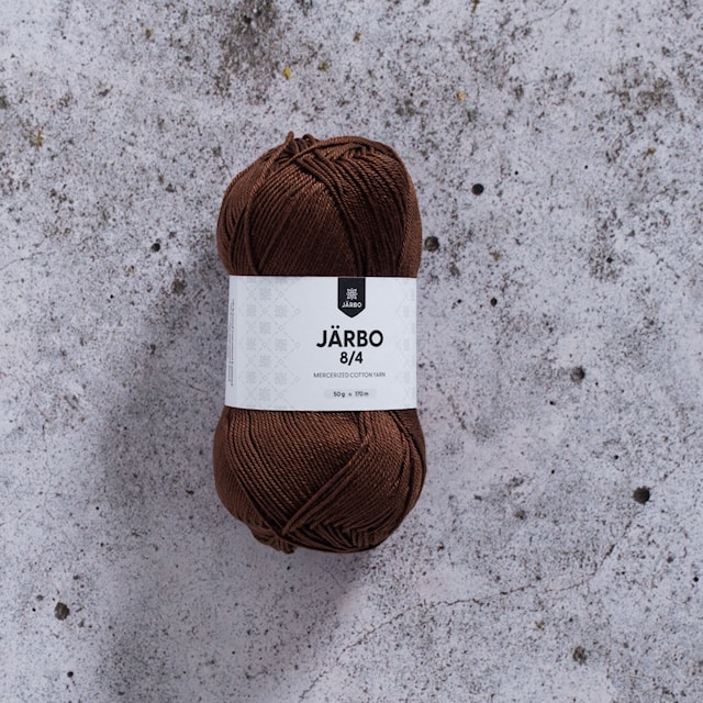 8/4 Bomullsgarn 50 g Chokladbrun (32026) Järbo
