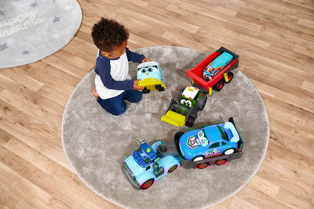 Tuotekuva 6 - ABC Fendt Traktori perävaunulla