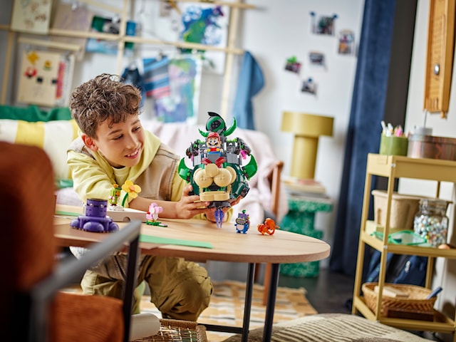 Produktbild 2 för Prince Florian och Castle Bowser LEGO® Super Mario (72042)