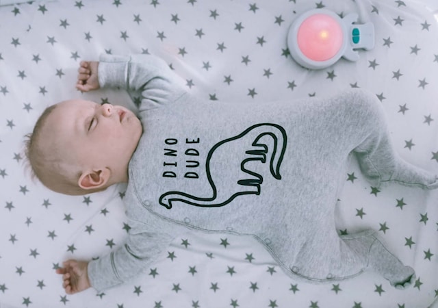 Tuotekuva 3 - ZED Baby Rocker Värisevä Yövalo, Rockit