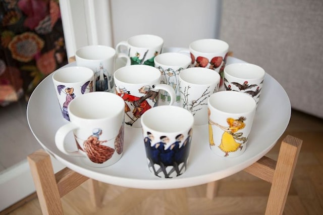 Produktbilde 3 for Kopp med hank Fru Ringblomst Elsa Beskow 40 cl Design House Stockholm